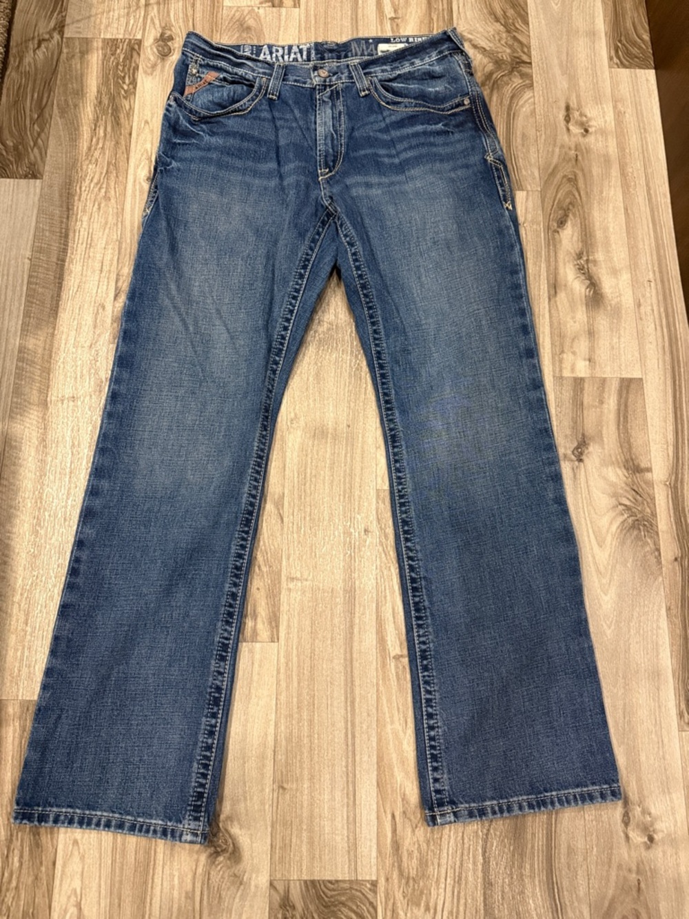 Ariat M4 Low Rise bootcut Men’s jeans size 33x34